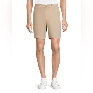 NWT - Flat Front Commuter 7.5" Shorts
